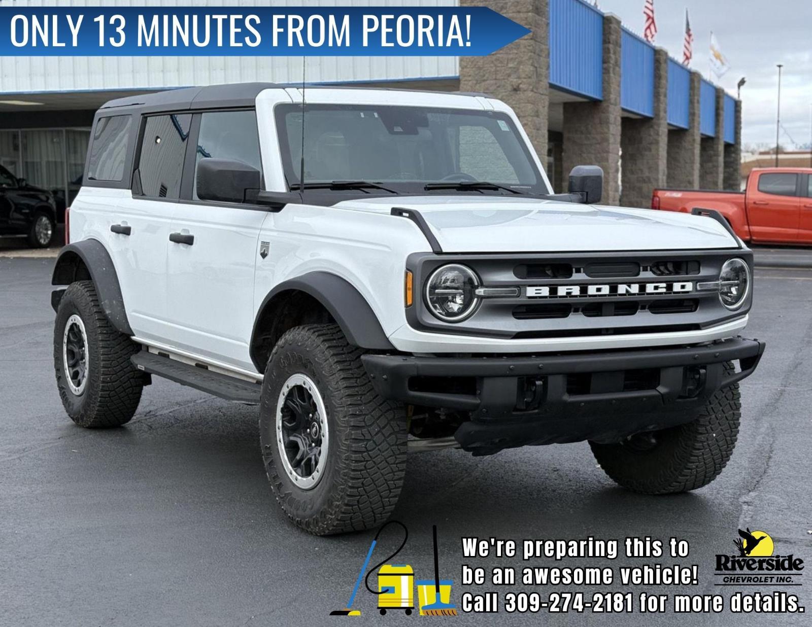 2023 Ford Bronco 4-Door Big Bend's photo