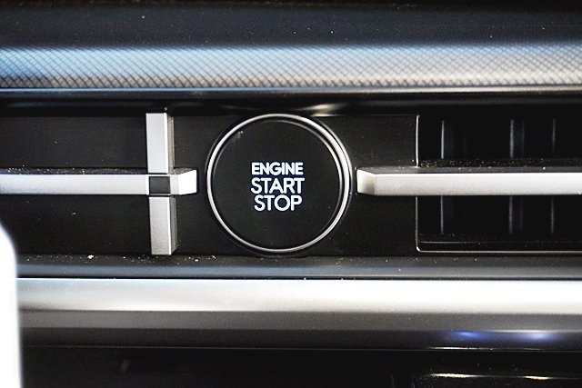 Used 2025 Blue Hyundai SEL image 29