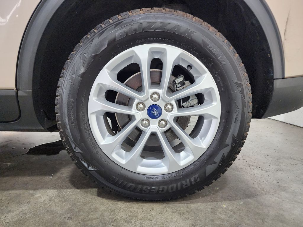 2020 Ford Escape SE photo 11