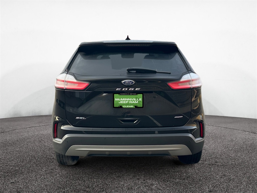 2022 Ford Edge SEL photo 4