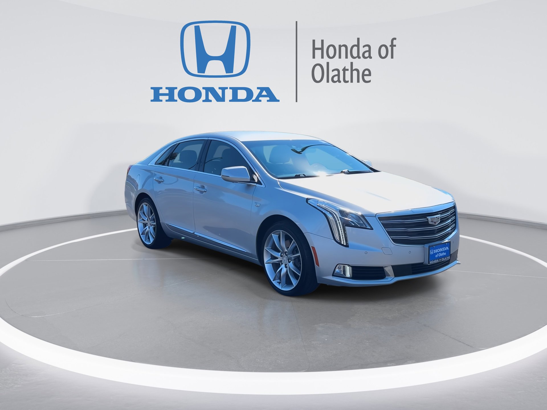 Used 2019 Cadillac XTS Premium Luxury with VIN 2G61R5S30K9145520 for sale in Kansas City