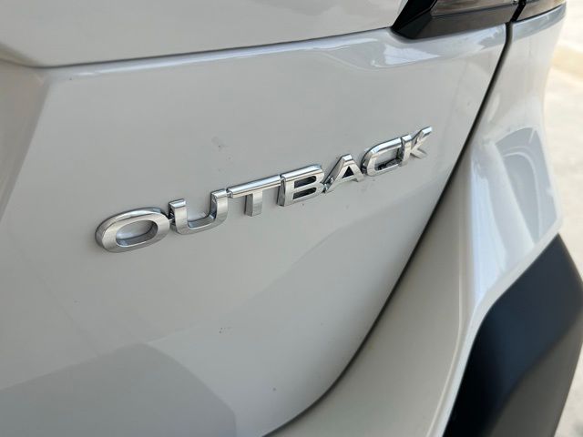 2025 Subaru Outback Limited photo 31