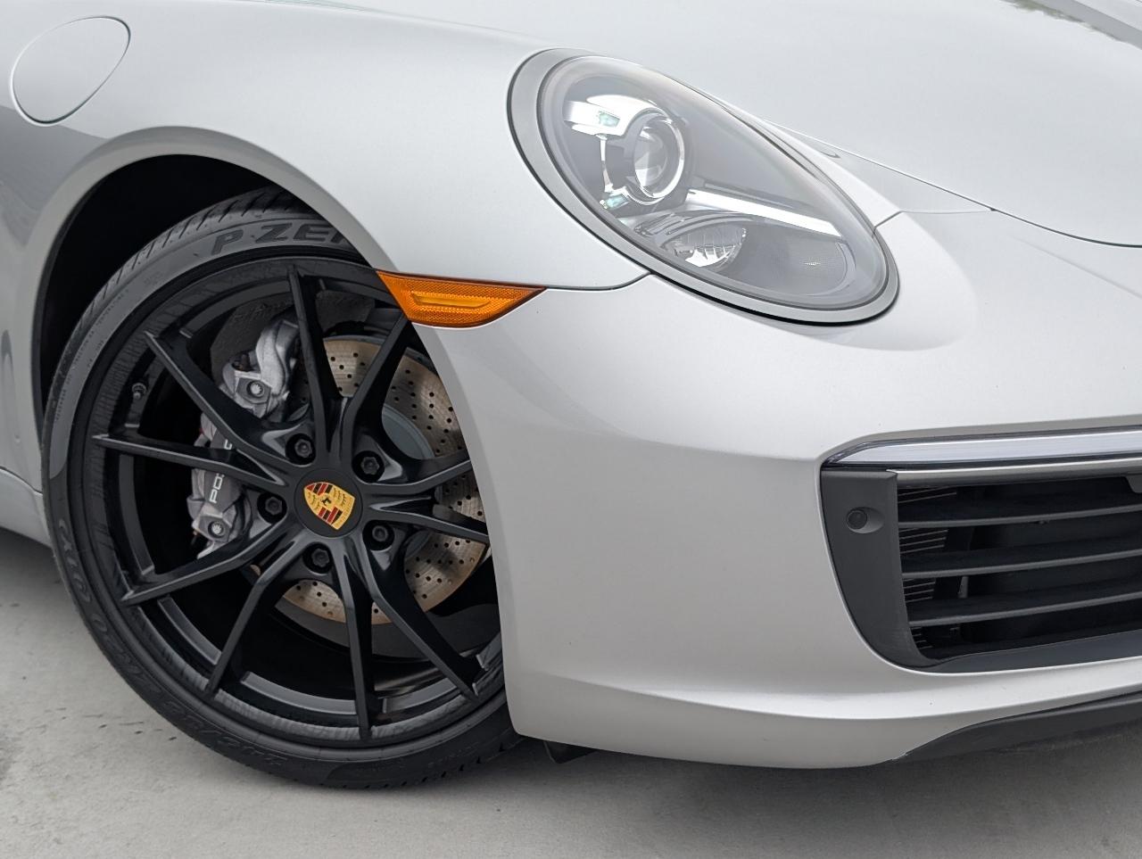 2018 Porsche 911 photo 9