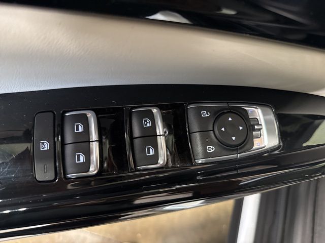 2024 Kia Carnival EX photo 3