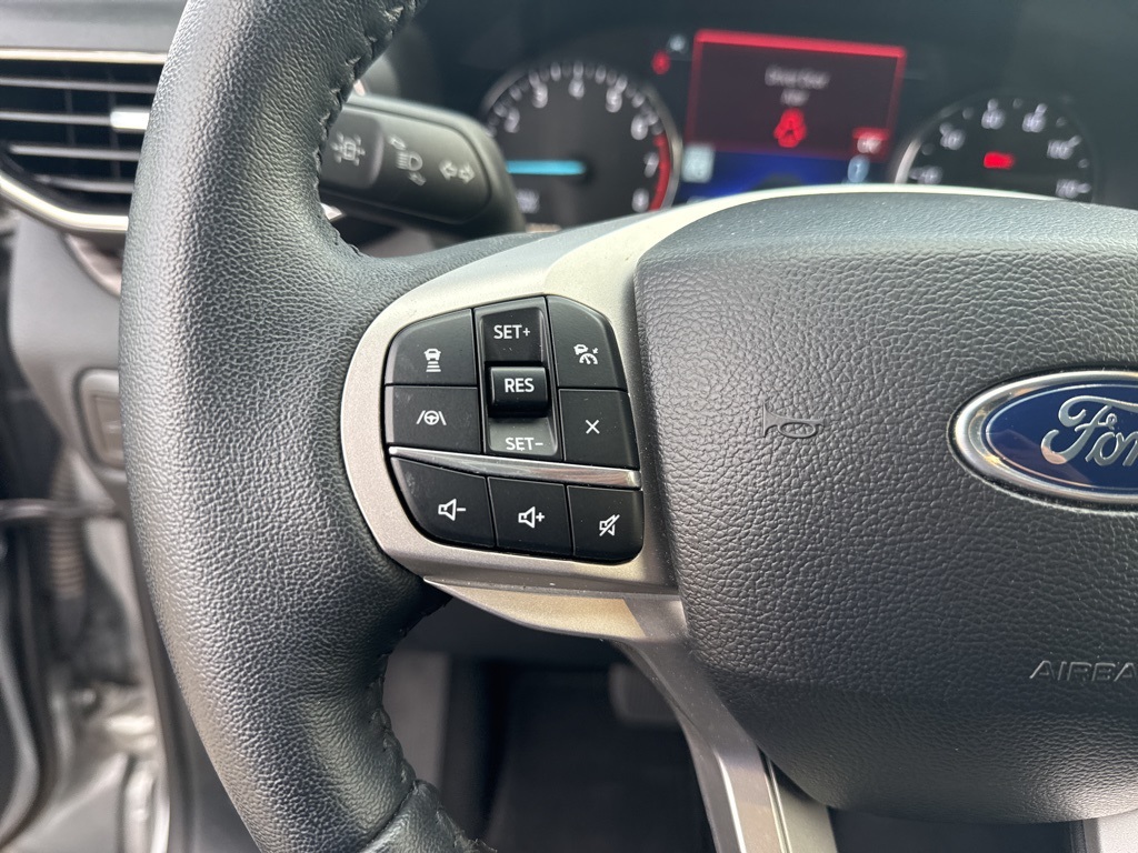 2023 Ford Explorer Limited photo 8