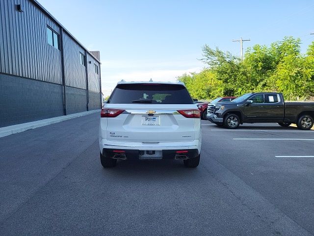 2021 Chevrolet Traverse Premier photo 4