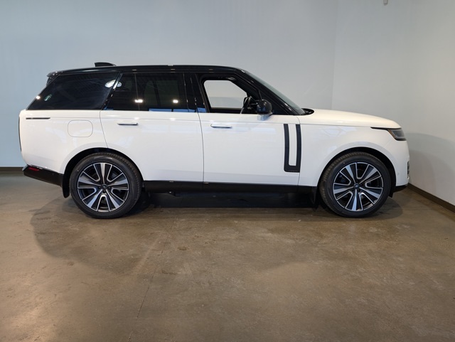 2025 Land Rover Range Rover Autobiography photo 5