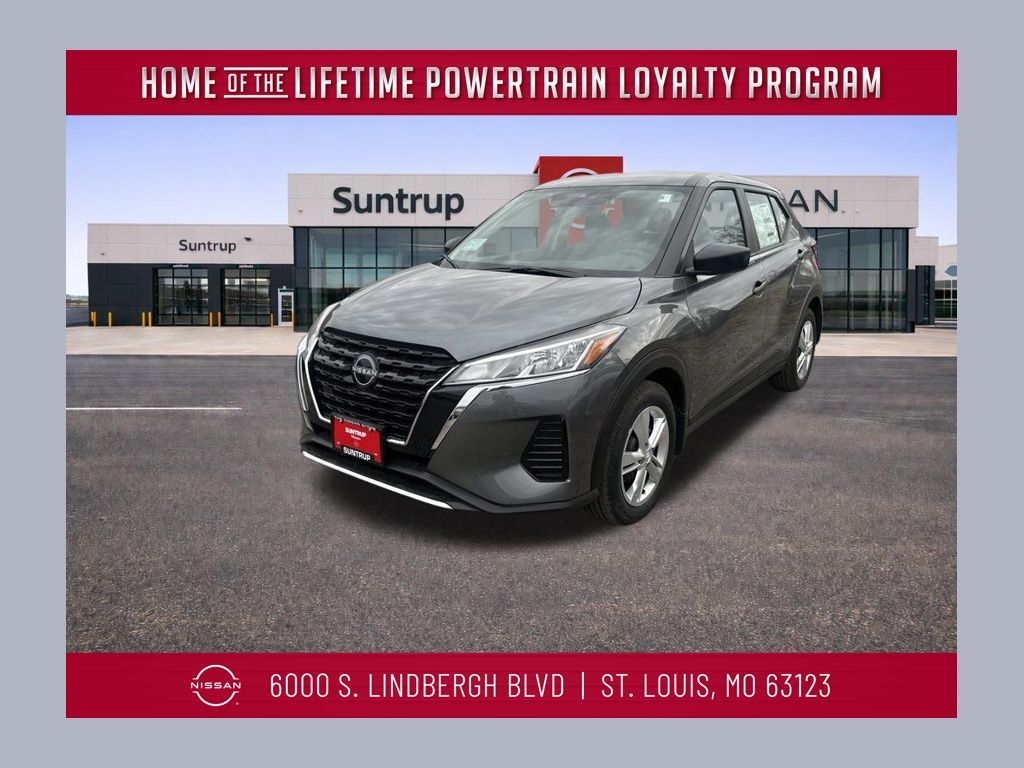 2025 Nissan KICKS PLAY Base's photo