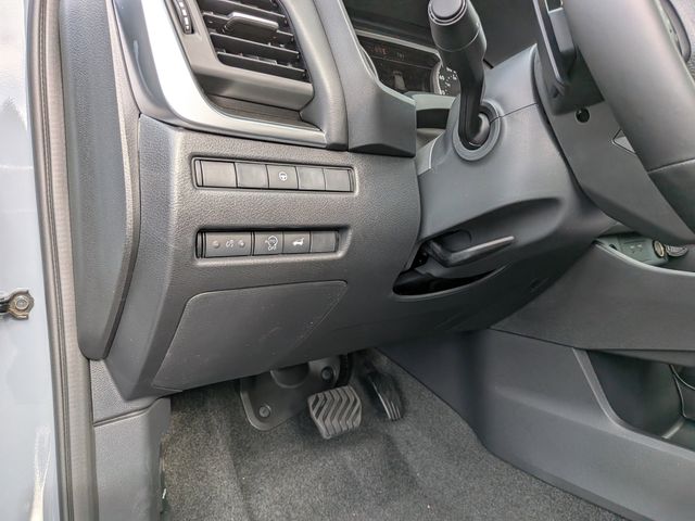 2026 Nissan Rogue SV photo 16