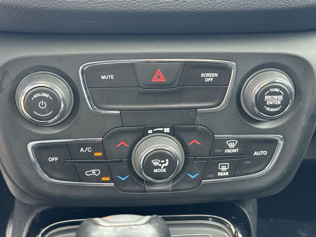 2020 Jeep Compass Altitude photo 13