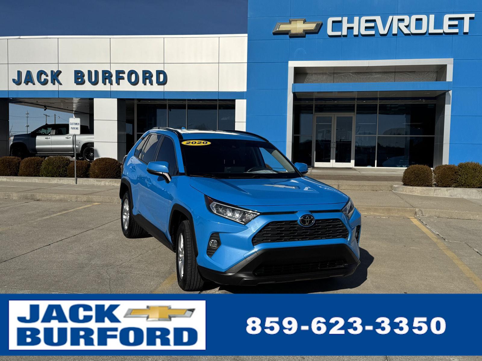 2020 Toyota RAV4 XLE's photo