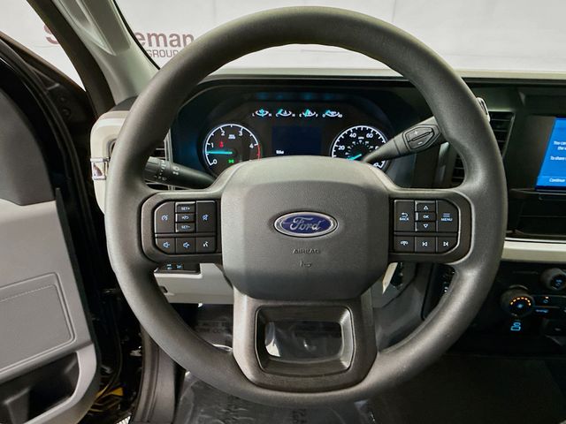 2025 Ford F-350 photo 11