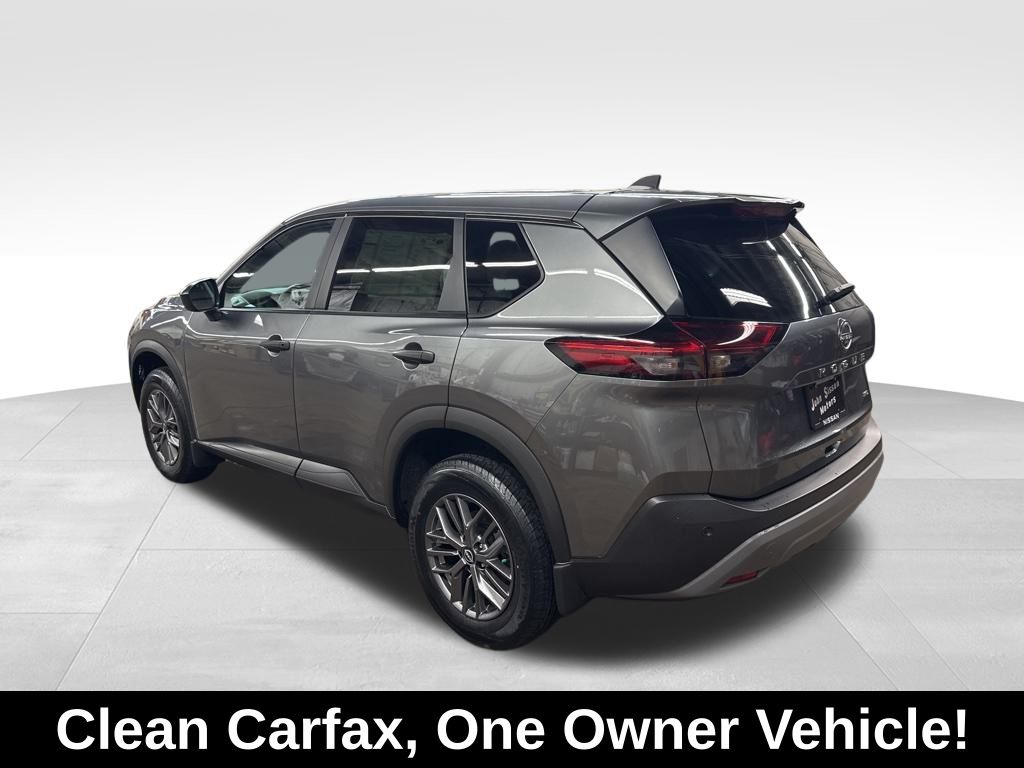 2023 Nissan Rogue S photo 2
