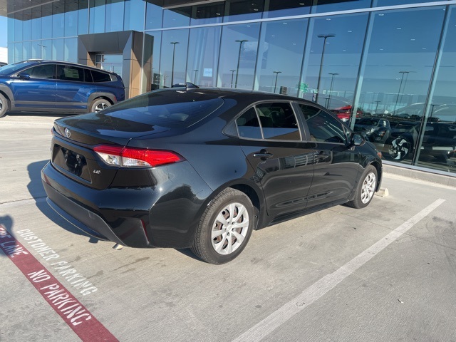 2020 Toyota Corolla LE photo 17