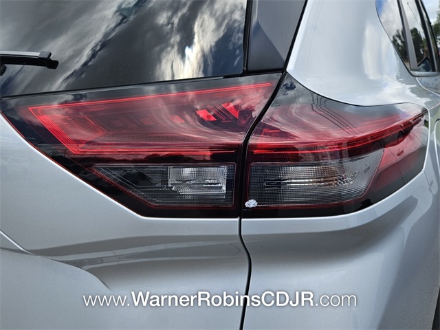 2024 Nissan Rogue S photo 23