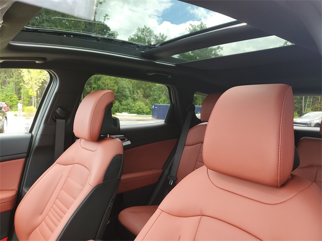 2026 Kia Sportage SX photo 14
