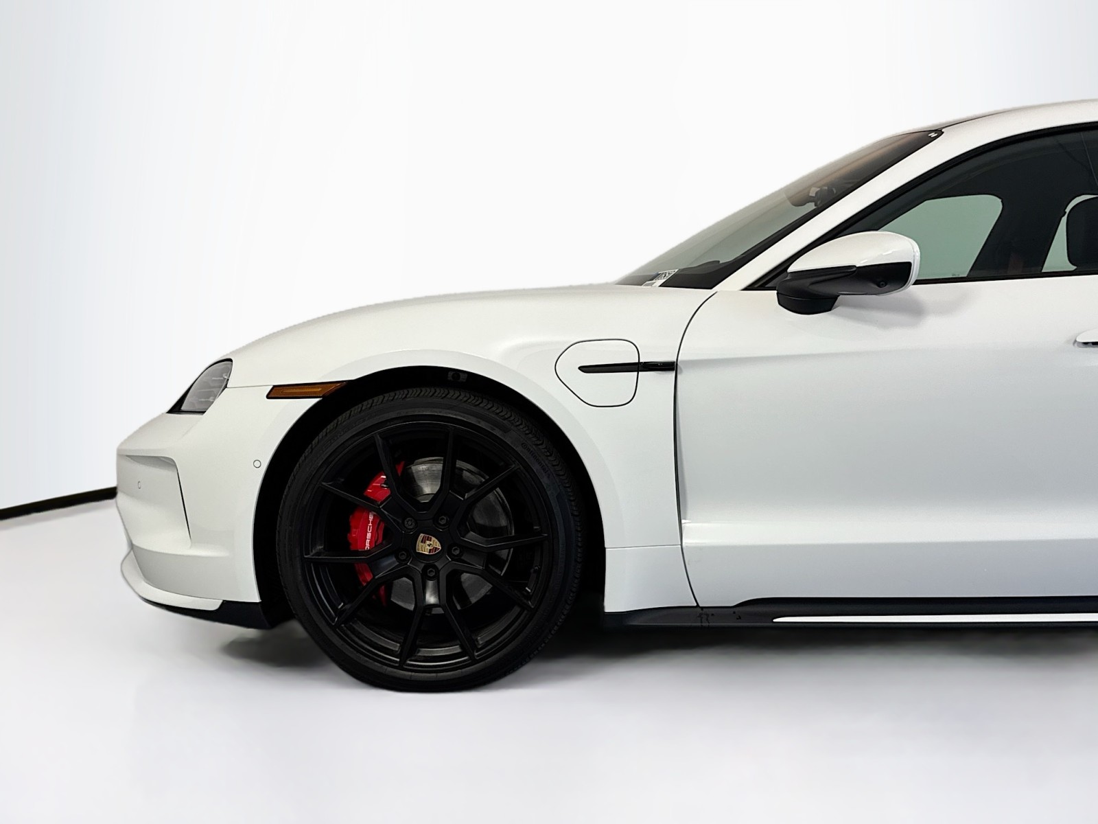 2025 Porsche Taycan 4S photo 26