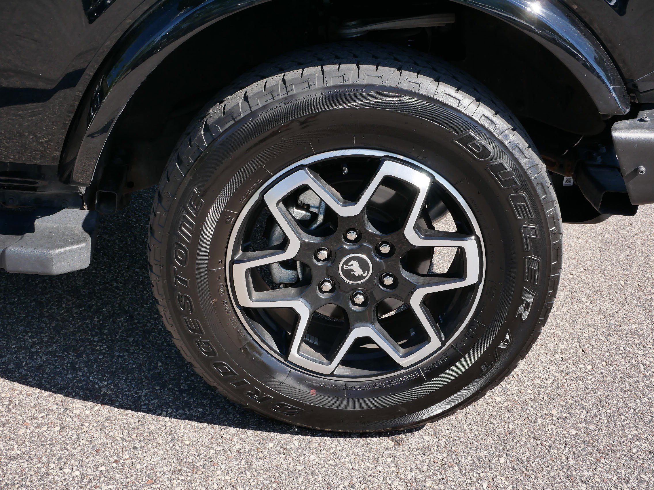 2022 Ford Bronco Outer Banks photo 15