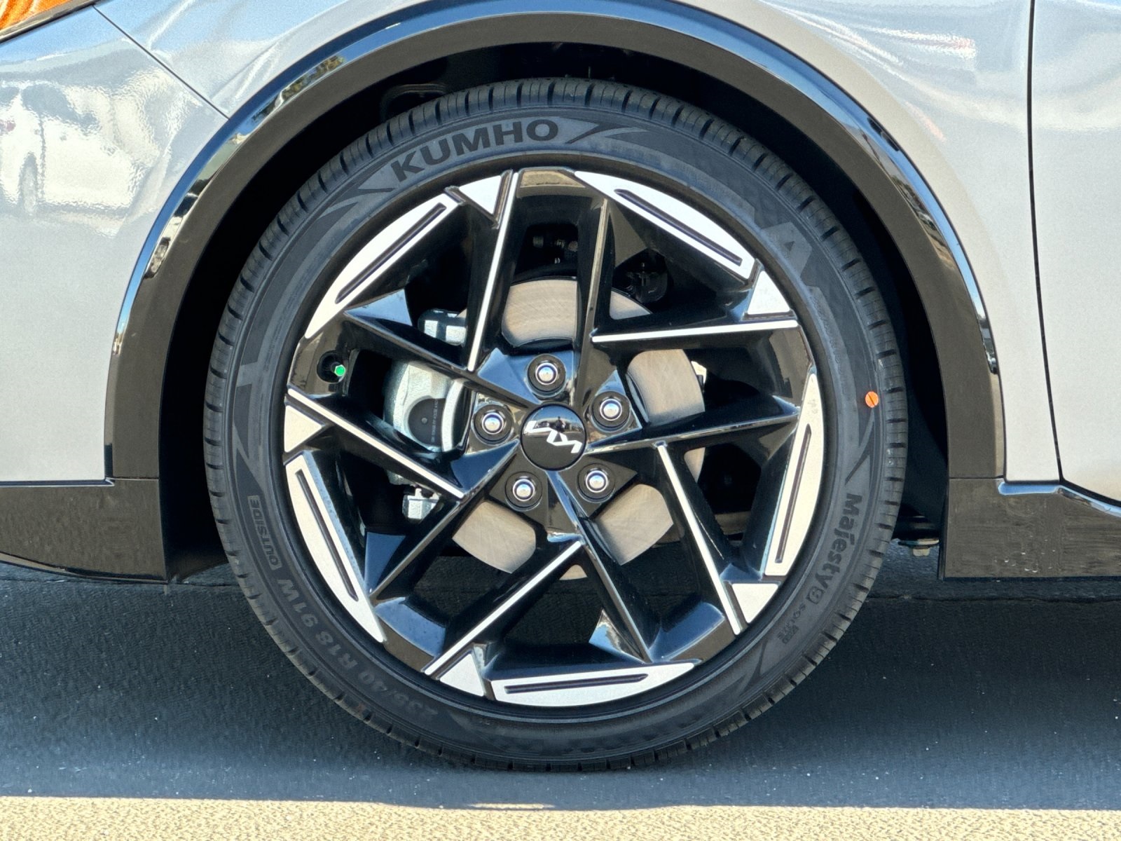 2025 Kia K4 GT-Line photo 31