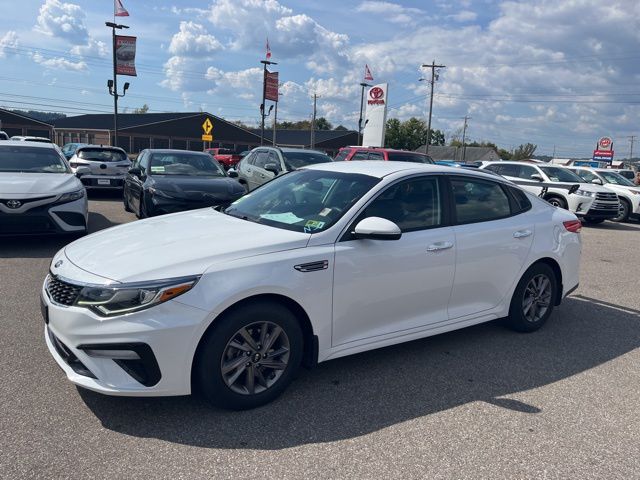 2020 Kia Optima LX photo 8