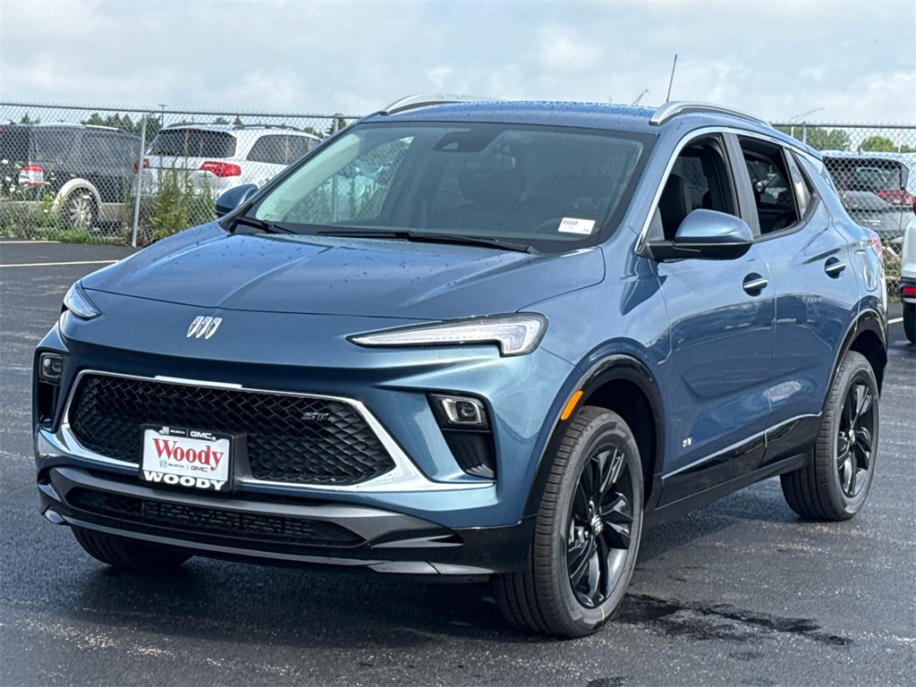 2026 Buick Encore GX Sport Touring photo 4