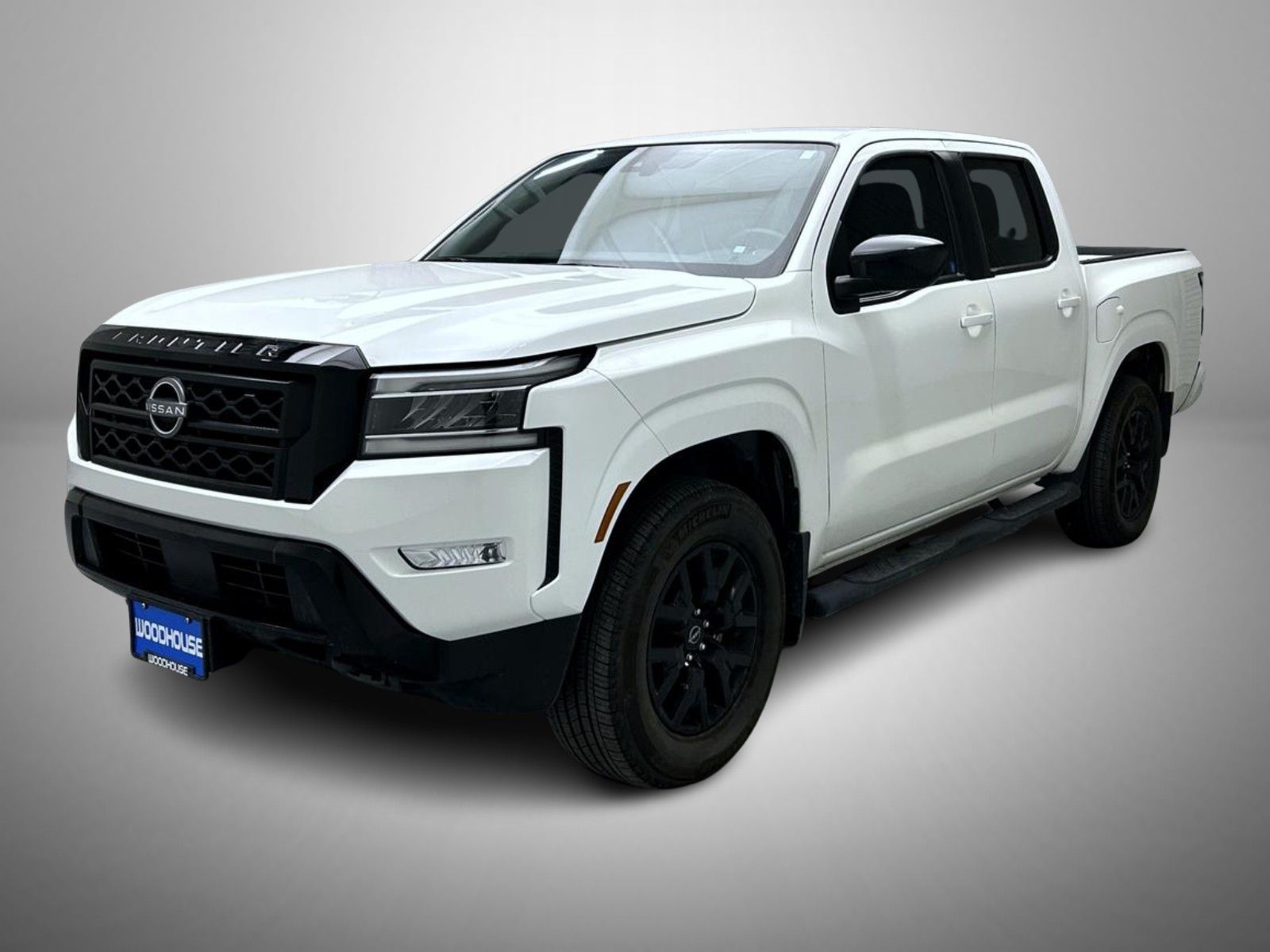 2023 Nissan Frontier SV's photo