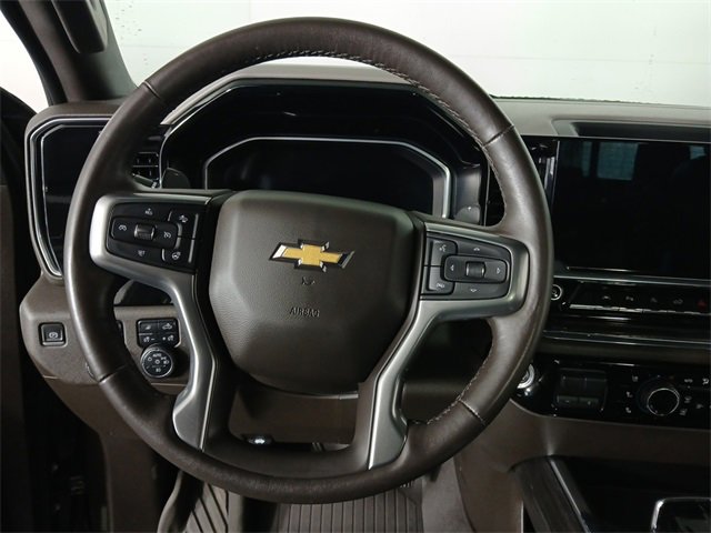 2023 Chevrolet Silverado LT photo 11