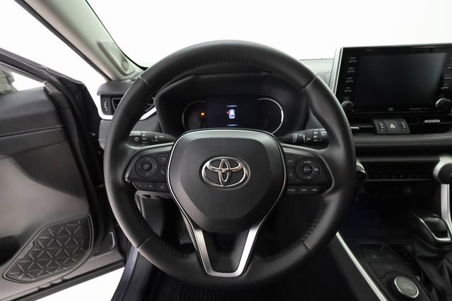 2020 Toyota RAV4 Hybrid Limited photo 12