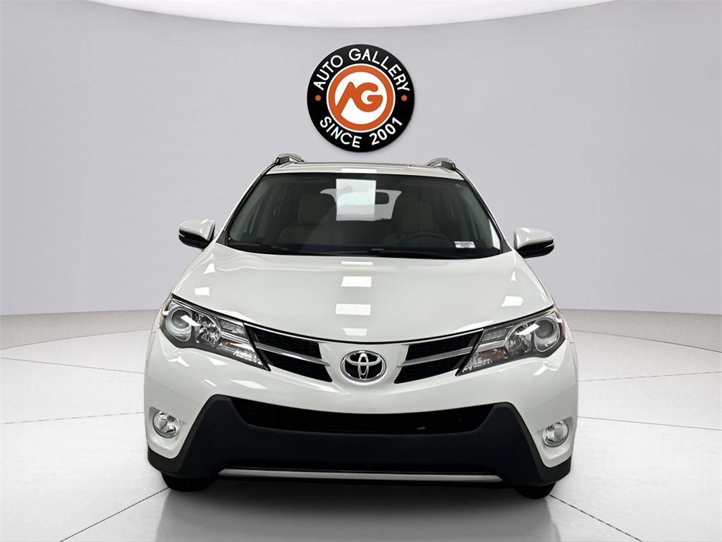 2015 Toyota RAV4 Limited photo 2
