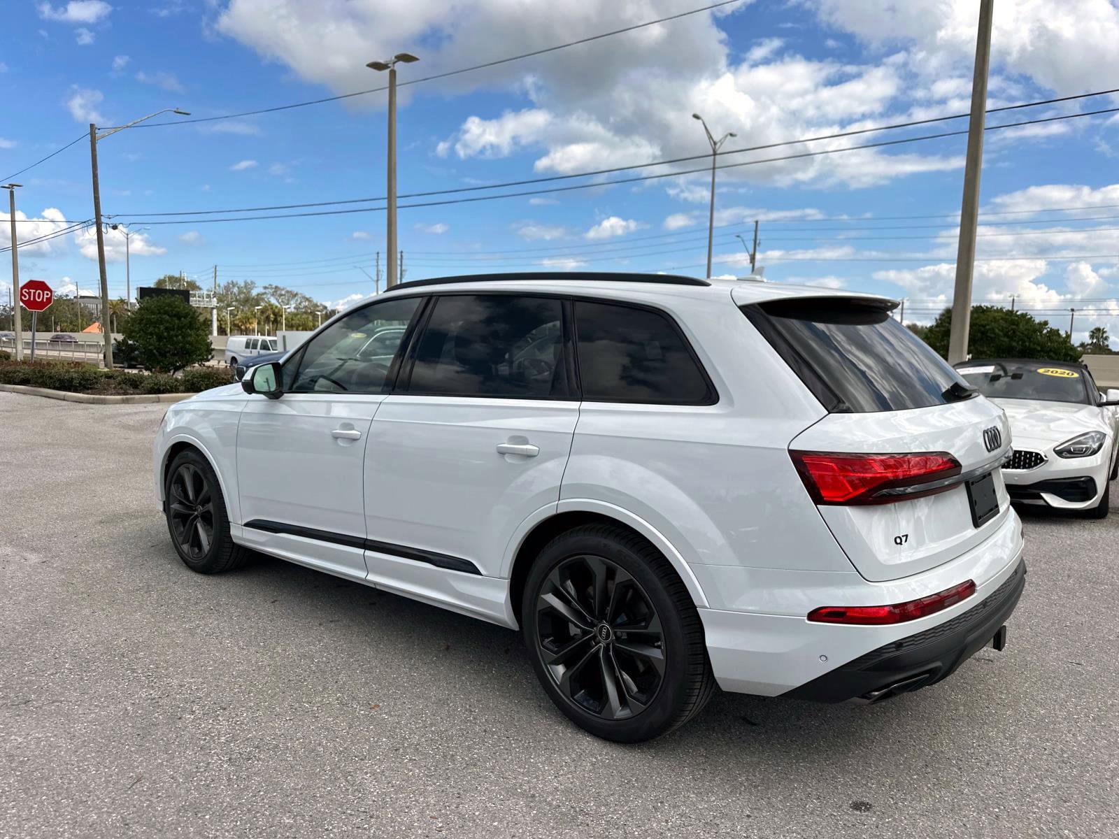 2025 Audi Q7 55 Prestige photo 5