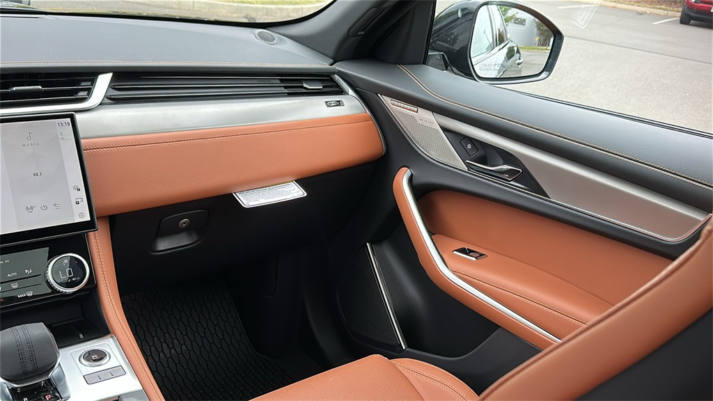 2026 Jaguar F-PACE P250 R-Dynamic S photo 26