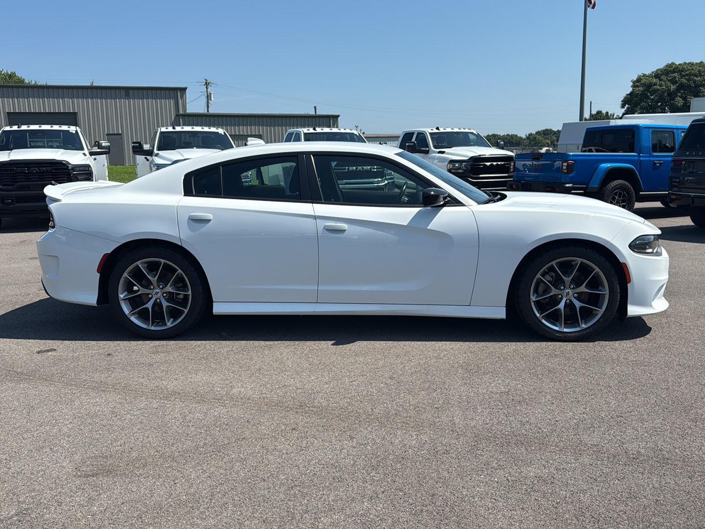 2023 Dodge Charger GT photo 4