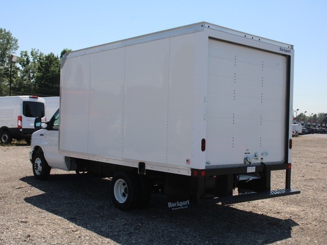 2025 Ford E-350 Base photo 5