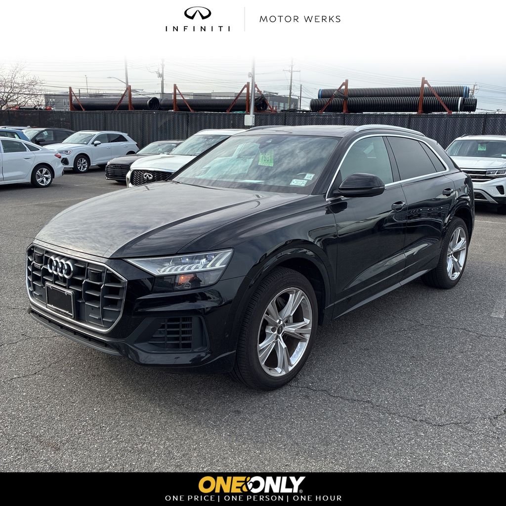 2021 Audi Q8 Premium Plus's photo