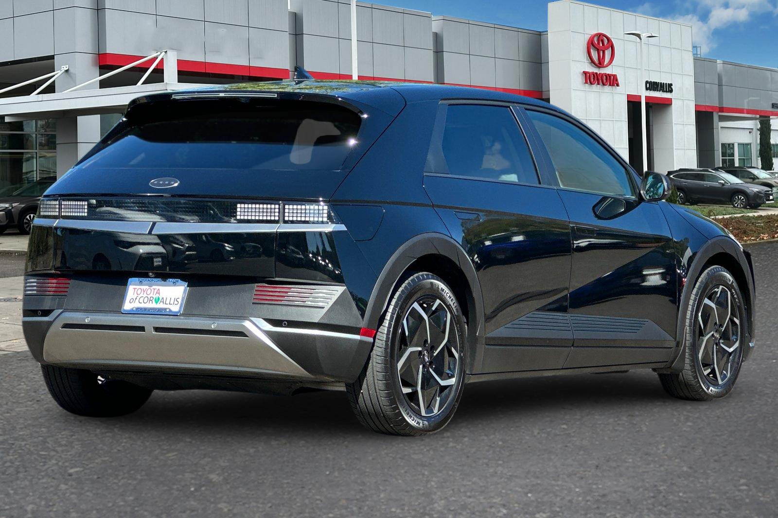 2023 Hyundai Ioniq 5 SE photo 3