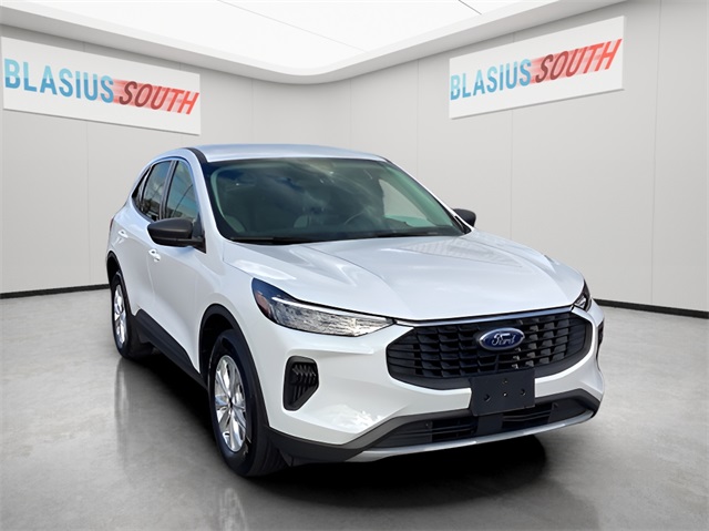 2023 Ford Escape Active's photo