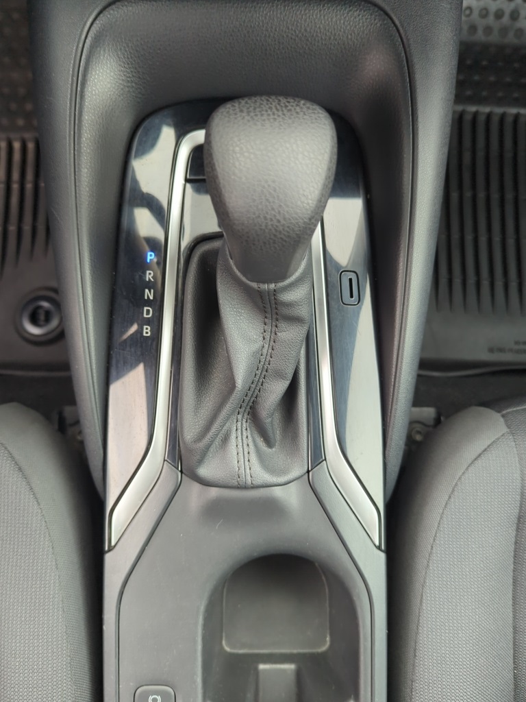 2024 Toyota Corolla LE photo 23