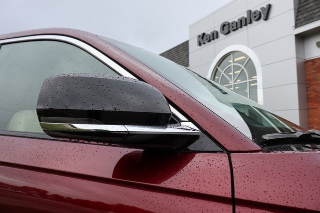 2025 Jeep Grand Cherokee Limited photo 2