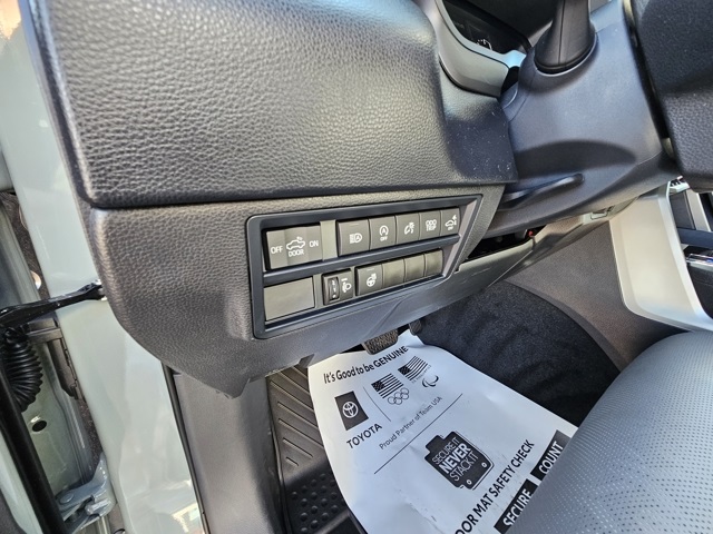 2025 Toyota Tundra SR5 photo 11
