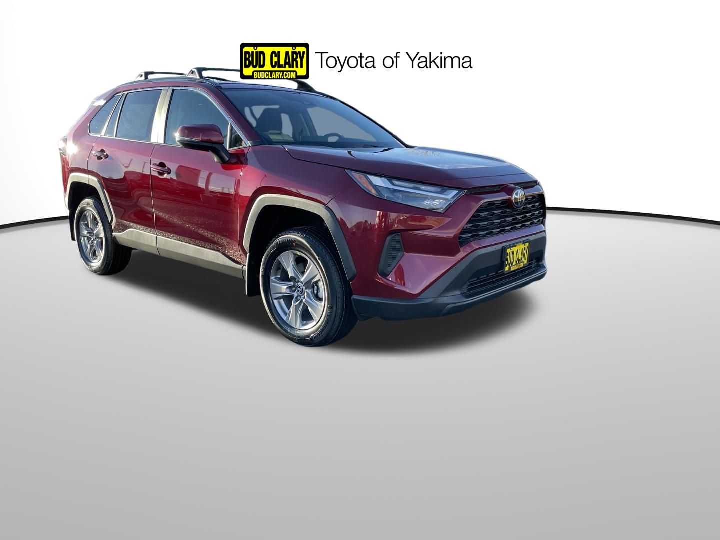 2025 Toyota RAV4 XLE's photo