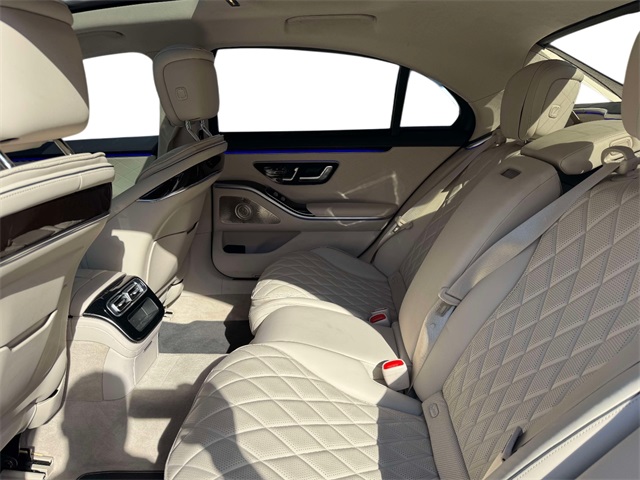 2022 Mercedes Benz S 580 4MATIC photo 4