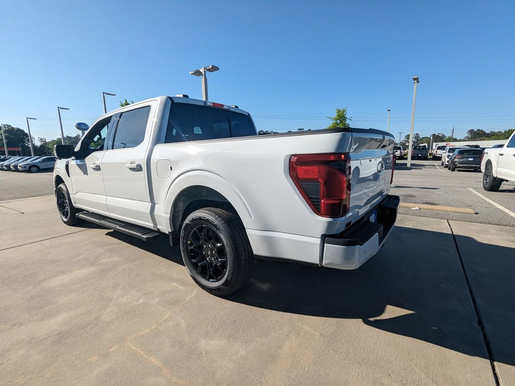 2025 Ford F-150 XLT photo 6