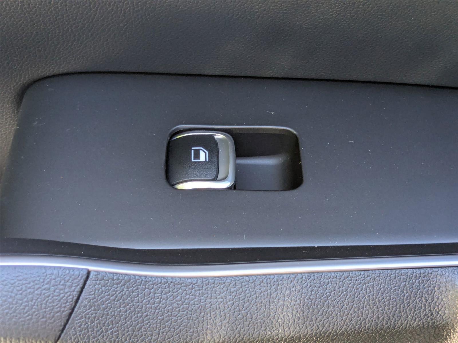 2026 Kia Sorento LX photo 26