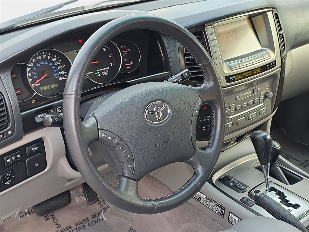 2006 Toyota Land Cruiser Base photo 14