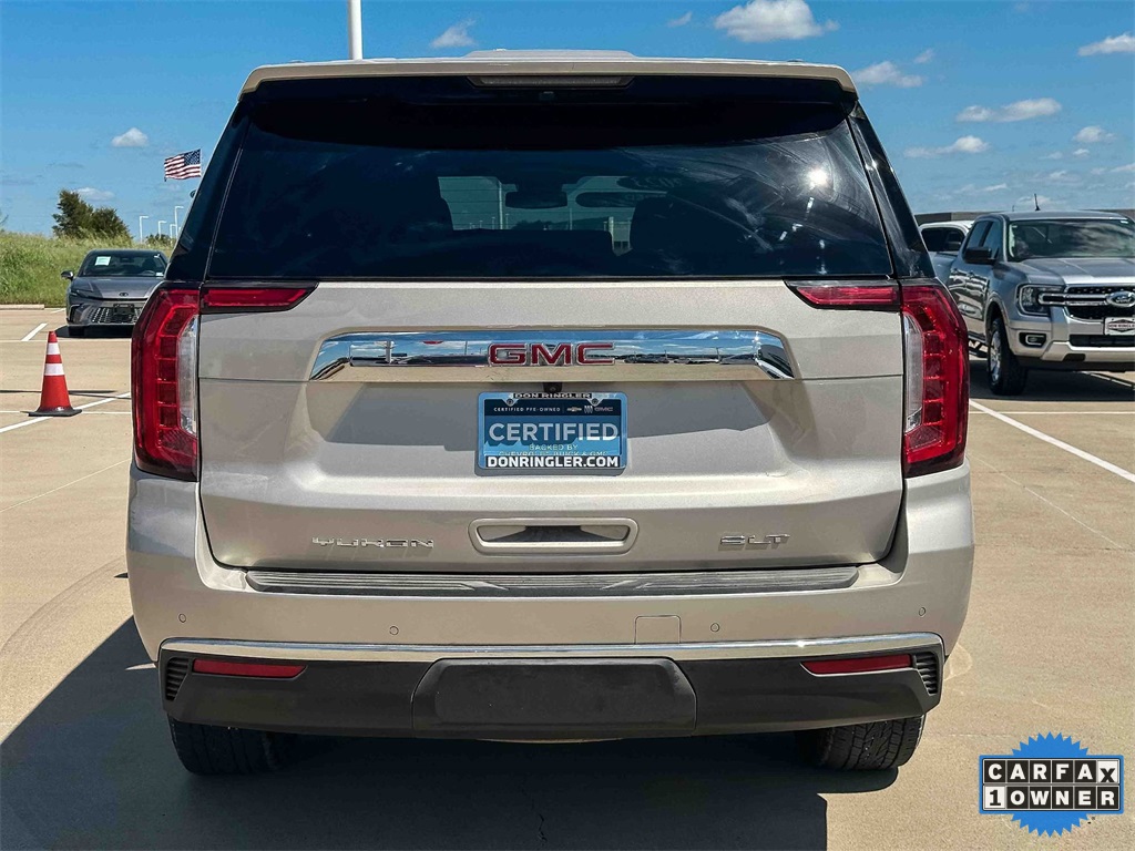 2023 Gmc Yukon SLT photo 3