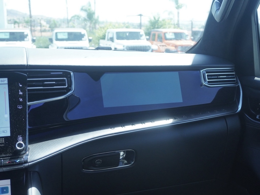2024 Jeep Grand Wagoneer L II Obsidian photo 27