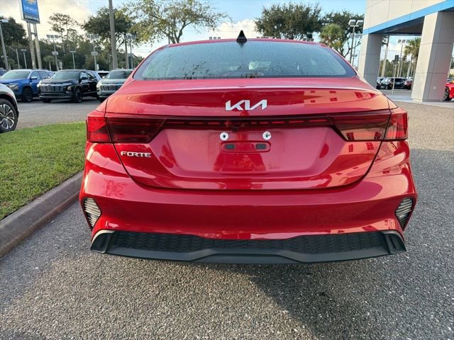 2023 Kia Forte LXS photo 4