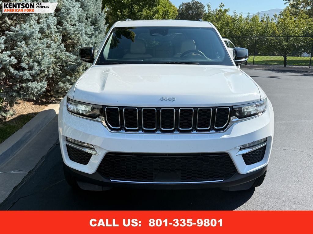 2024 Jeep Grand Cherokee Limited photo 2