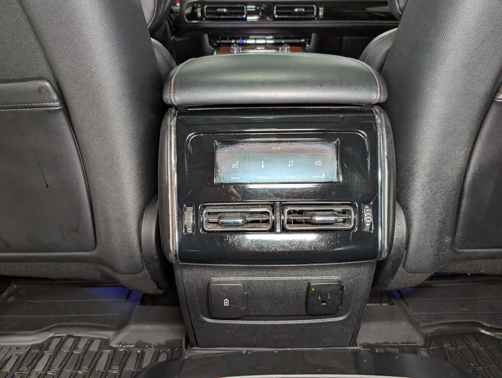 2020 Lincoln Aviator Reserve photo 19