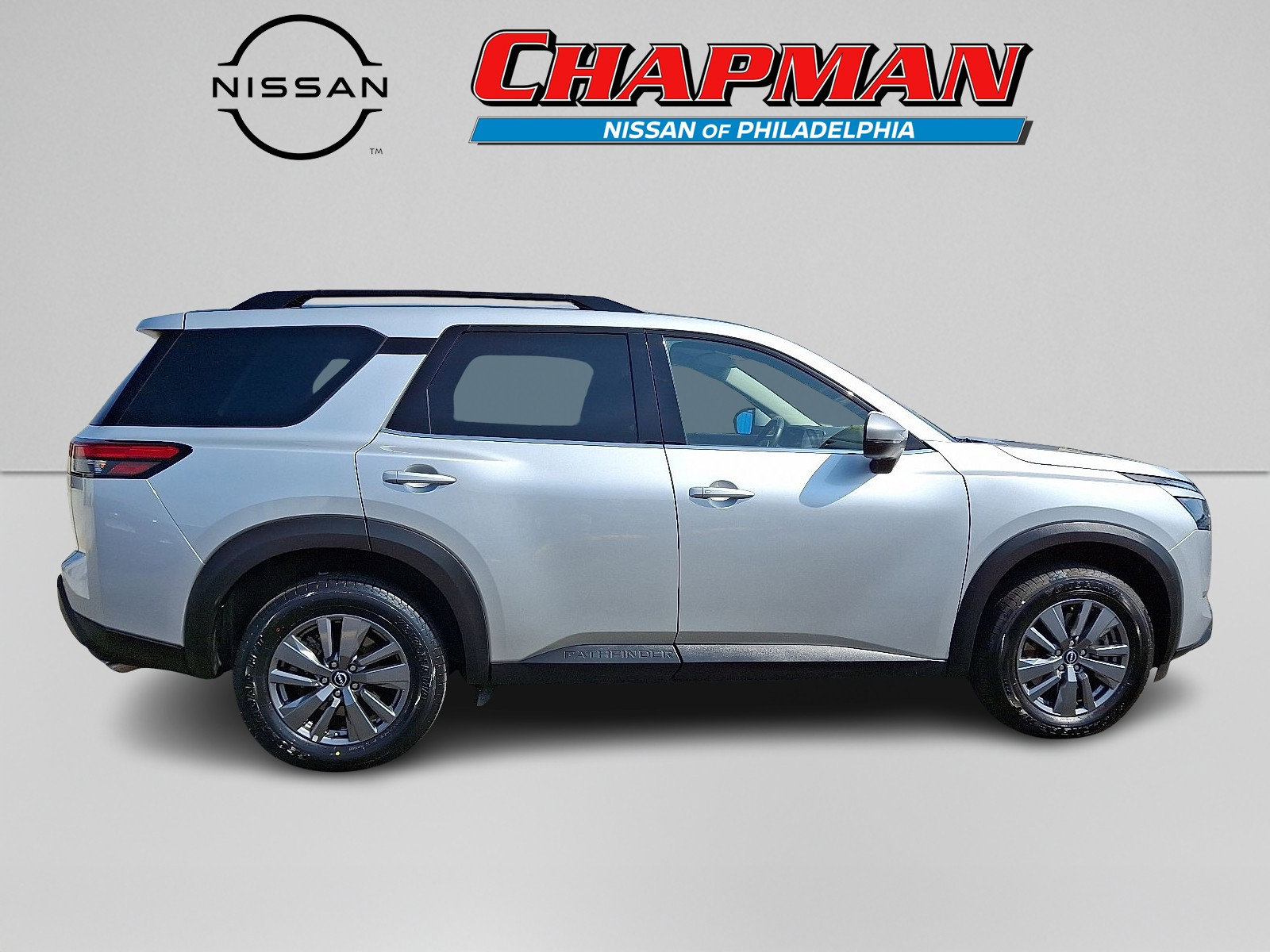 2025 Nissan Pathfinder SV photo 4